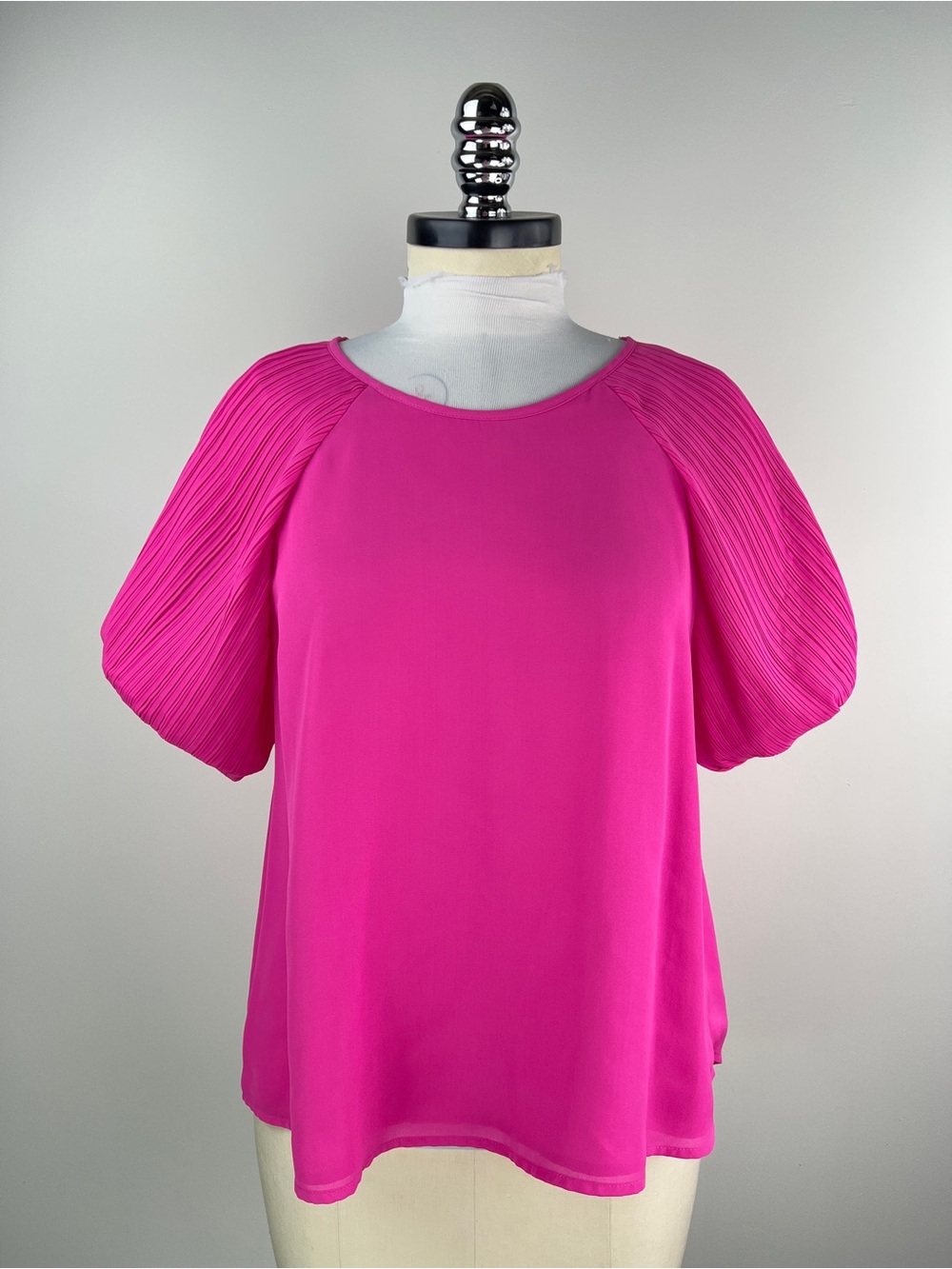 💚 3628. Women’s Fuchsia Plisse Puff Sleeve Blouse